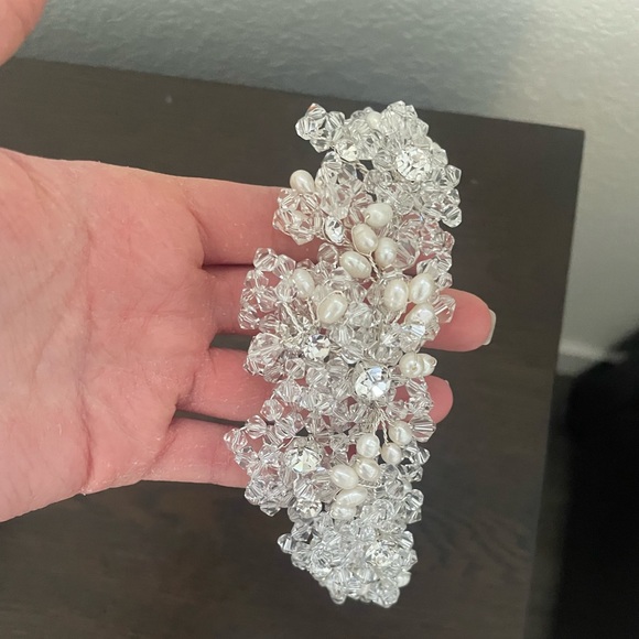 Bridal Headpiece - Picture 3 of 6